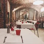 Cortiletto D'alba Con Ristorante Konukevi Alba (Piedmont)