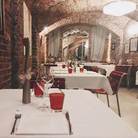 Cortiletto D'alba Con Ristorante Vendégház Alba