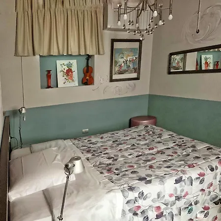 Cortiletto D'alba Con Ristorante Alba