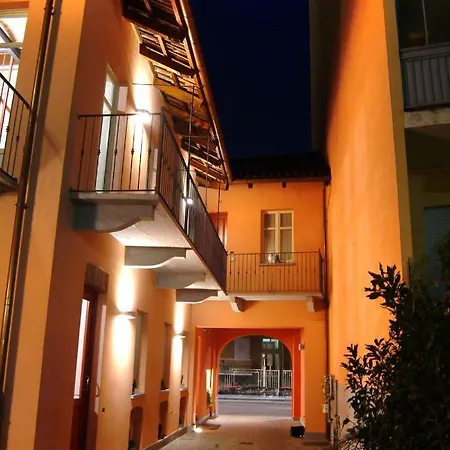 Cortiletto D'alba Con Ristorante Alba (Piedmont)