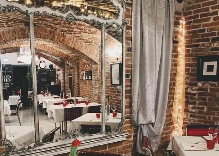 Cortiletto D'alba Con Ristorante 3* Alba (Piedmont)
