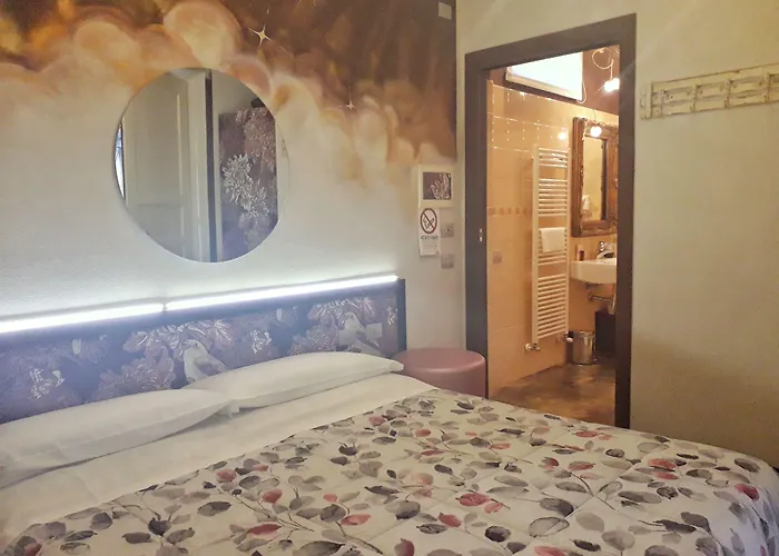 Guest house Cortiletto D'alba Con Ristorante 3*
