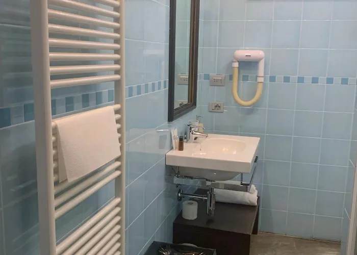 Cortiletto D'alba Con Ristorante