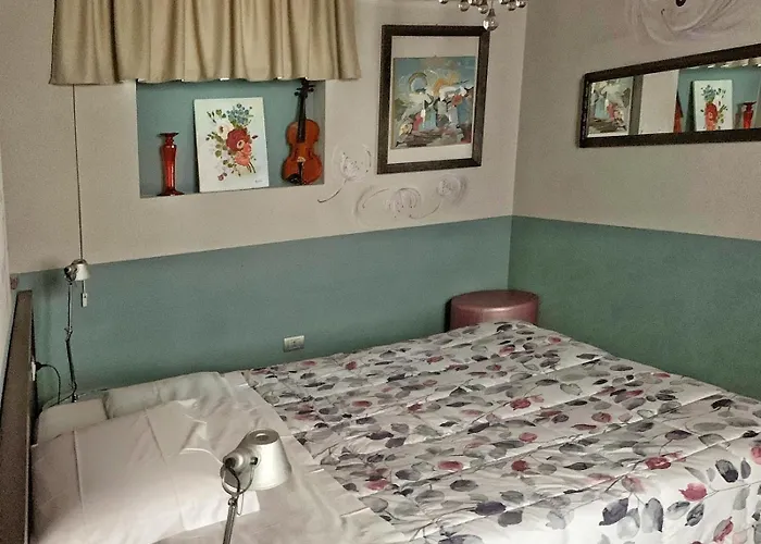 Cortiletto D'alba Con Ristorante Alba (Piedmont)
