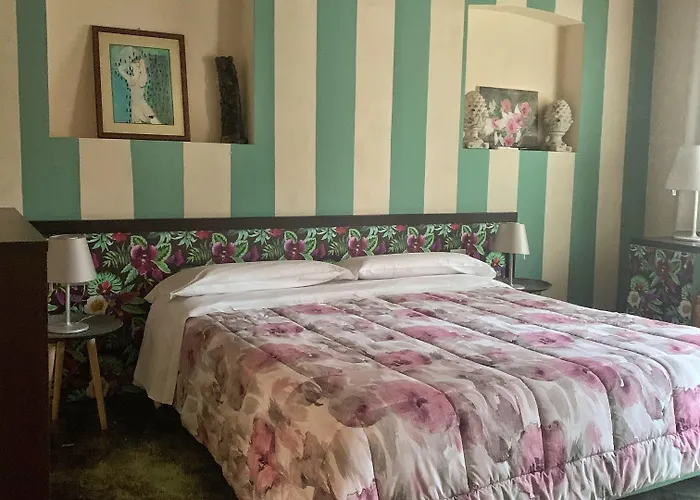 Guest house Cortiletto D'alba Con Ristorante Alba (Piedmont)